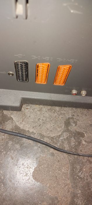 Vind sau schimb TV SONY fabricat in Spania , 70 cm