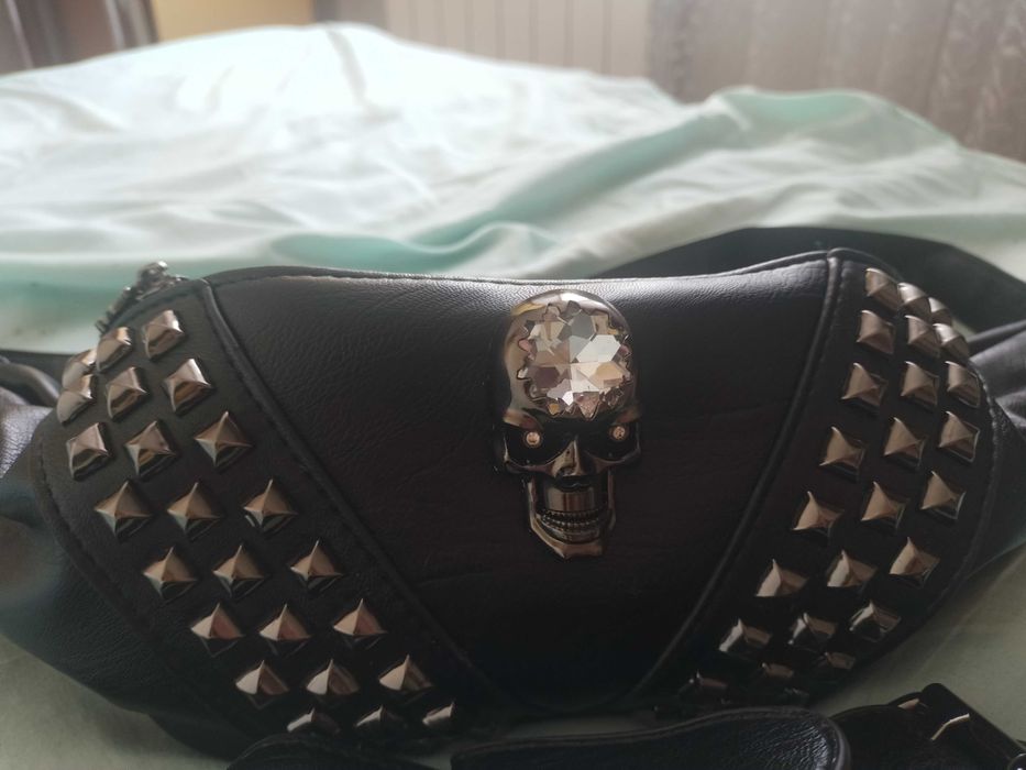 Сумки и барсетки