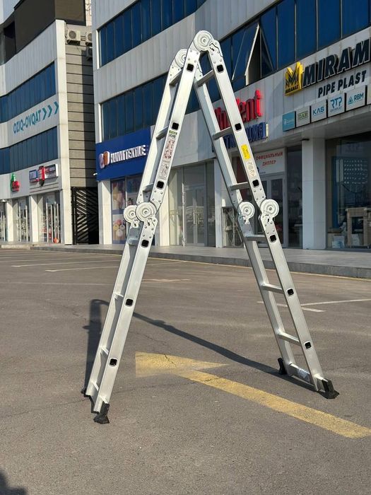 Трансформер лестница 4.5м алюминиевая складная

• Универсальная констр