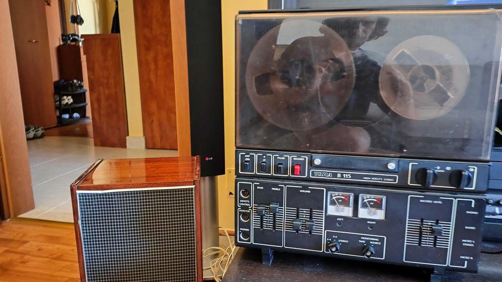 Sistem Hi-Fi Vintage: Magnetofon Tesla B115 + Boxe Tento 10 AC 401