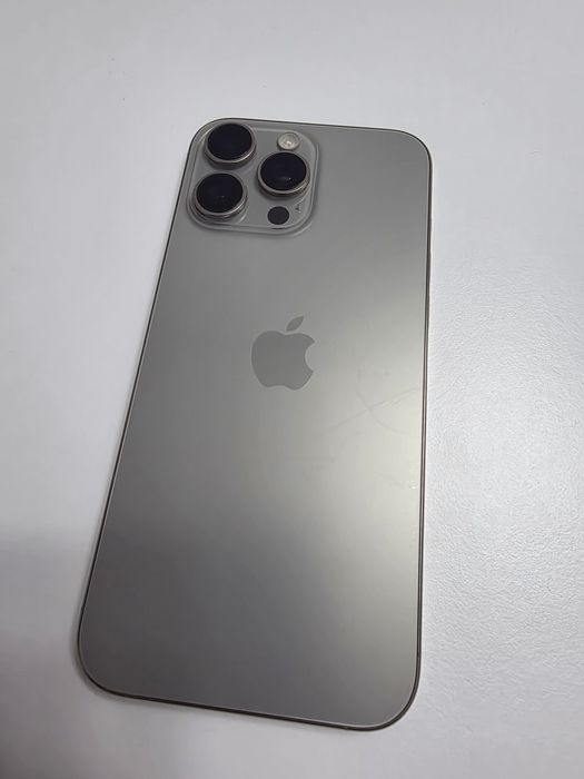Pentru piese -  Iphone 16 pro max