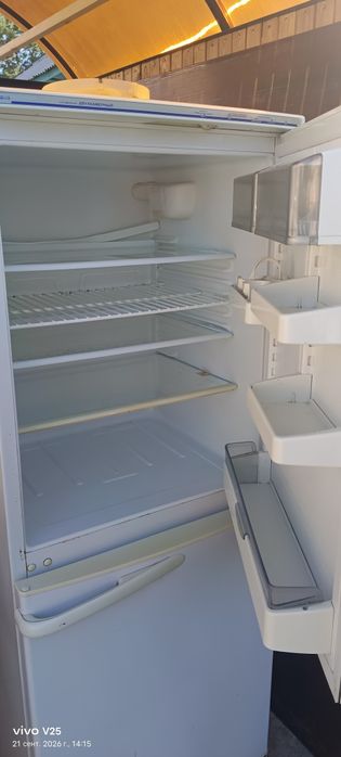 Продам холодильник Атлант.