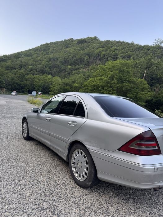 MERCEDES-BENZ C-Class 2005 — imagine 2