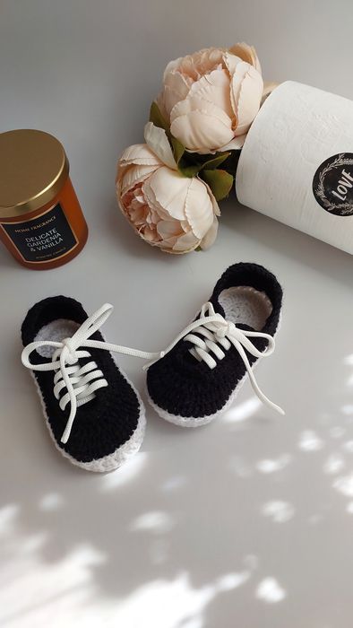 Пинетки-кеды вязаные