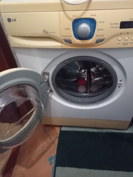 Продам стиральную машинку LG
