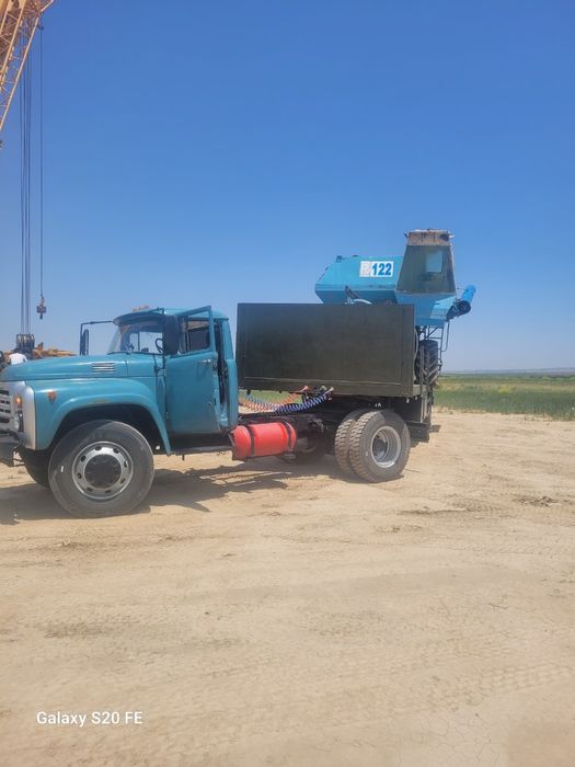 Zil konteynerovoz sotiladi