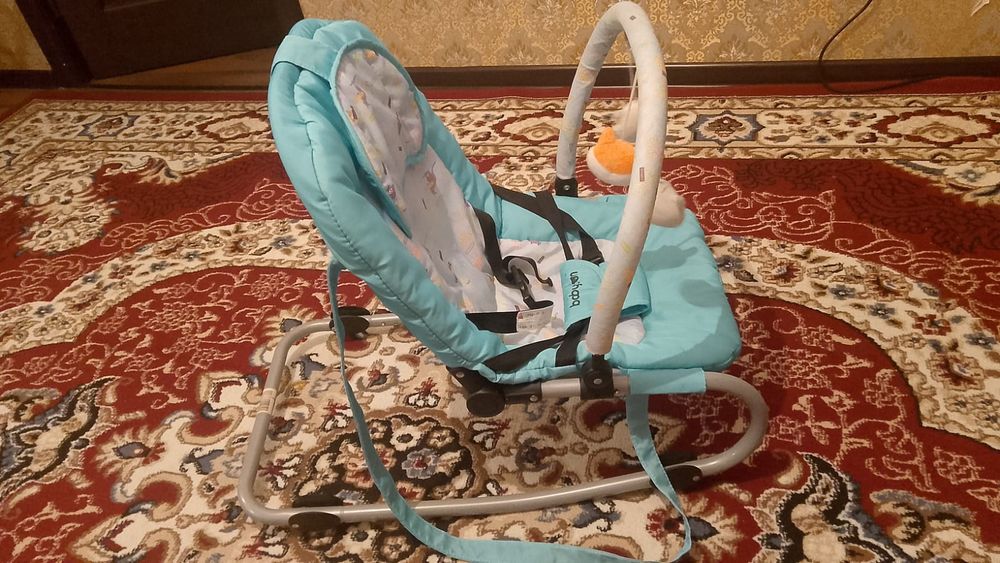 Продается шезлонг