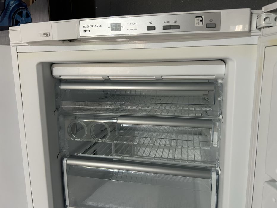 Вертикален Фризер Siemens-Сименс Total No Frost 167 см