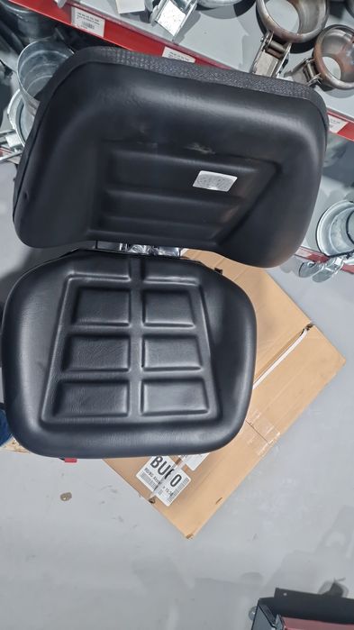 Scaun tractor utilaje agricole stivuitor manitou multicar dumper macar