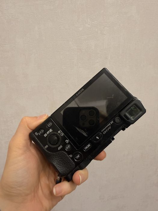 Продается камера Sony a6000