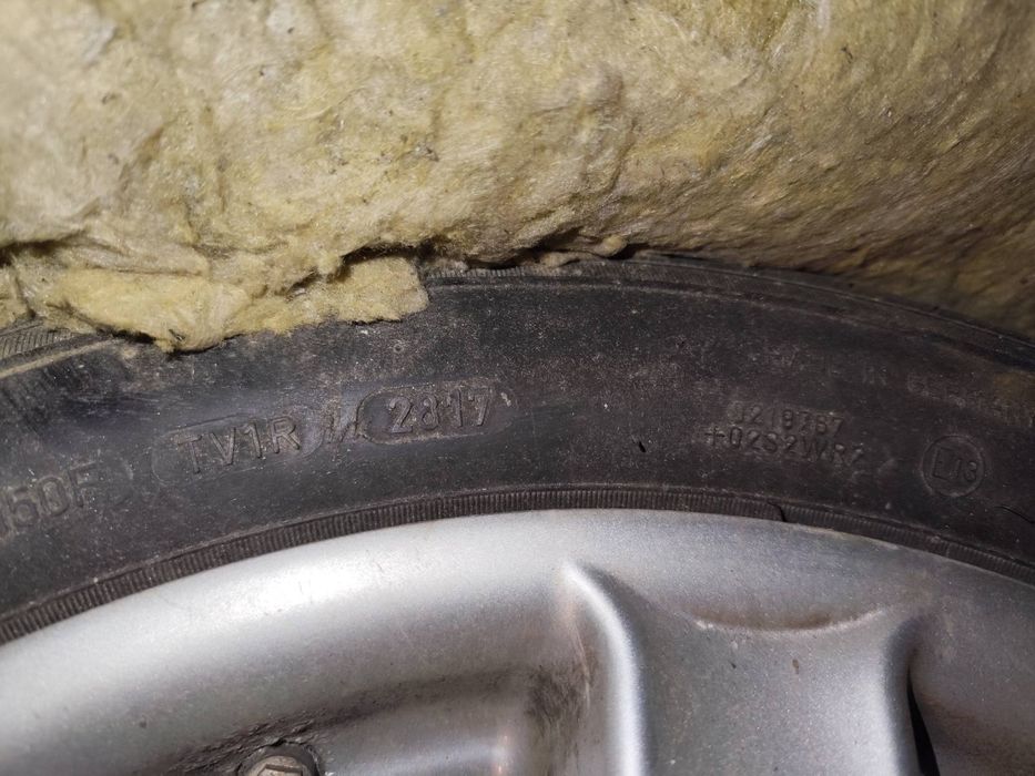 Комплект зимни гуми с джанти 205х55х16