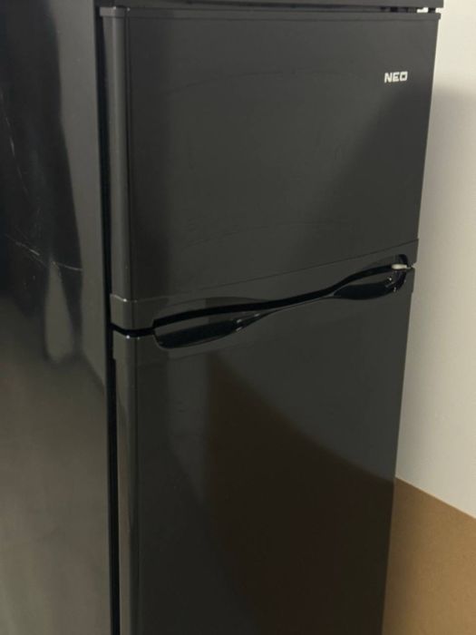 Черен Хладилник Нео във варна