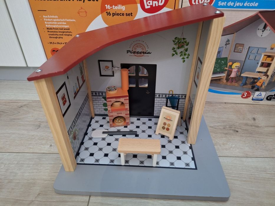 Дървени къщички за игра