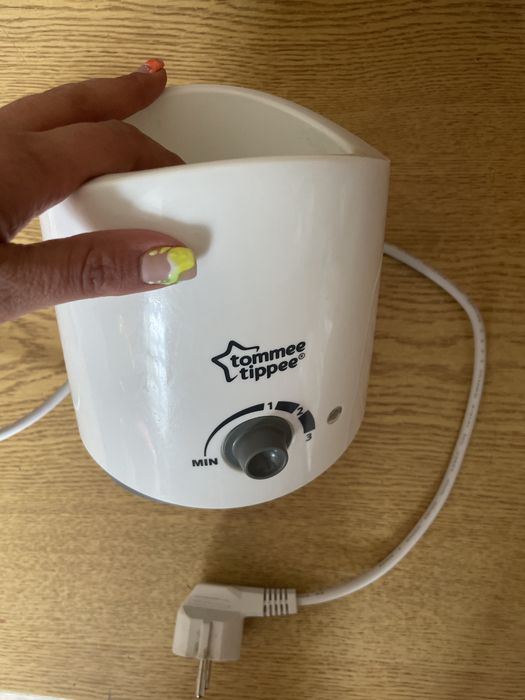 Tommee Tippee Електрически нагревател - уред за затопляне на храна