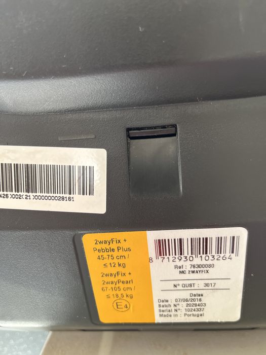 Scaun auto Maxi-Cosi 2wayPearl + Baza auto Maxi-Cosi 2wayFix