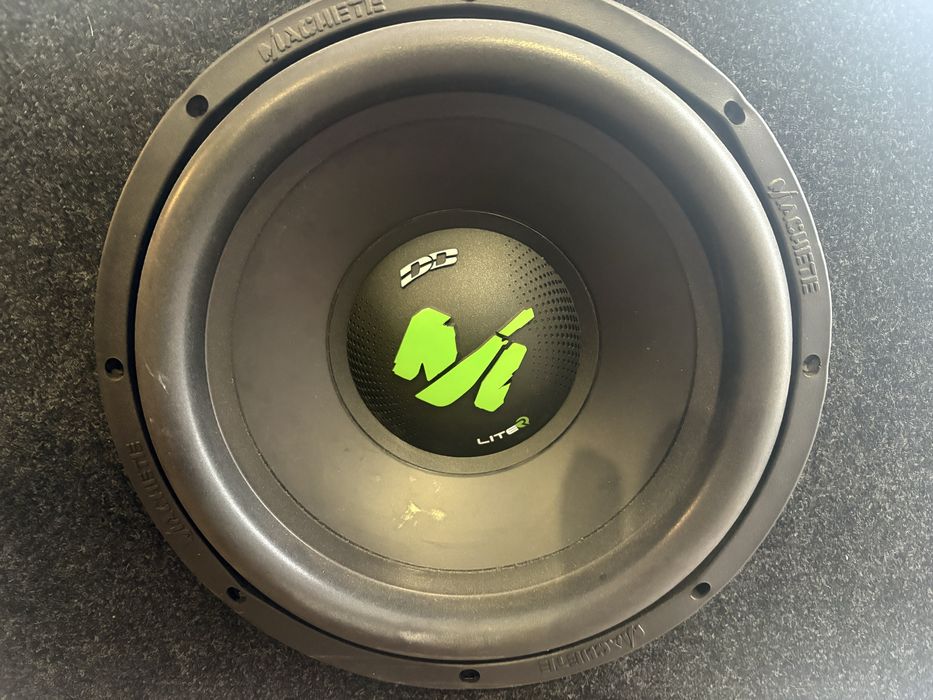 Продам Сабвуфер в отлином состоянии