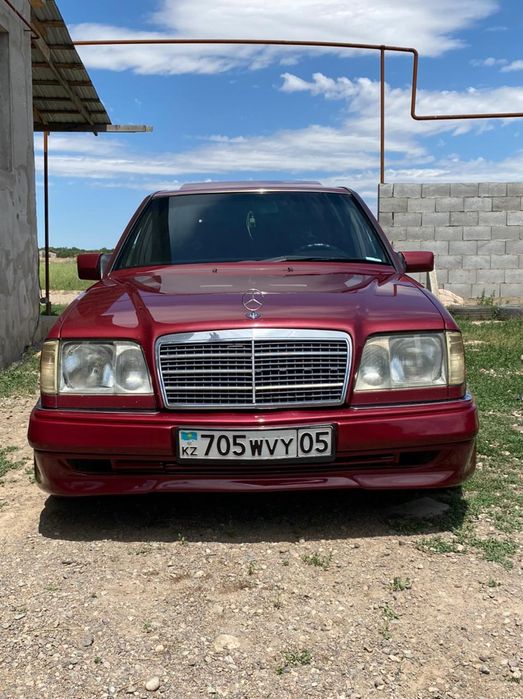 Передний задний бампер Мерседес 124, тюнинг пороги накладка mercedes