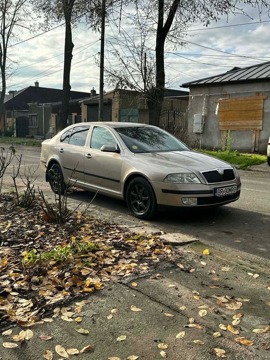 Vând Skoda Octavia 2