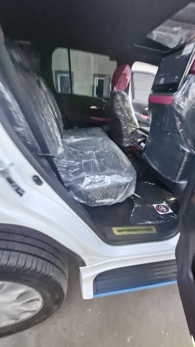 Тоуота Land cruiser 300 GXR Японка Vx  Машина Идиал как новая  2024год