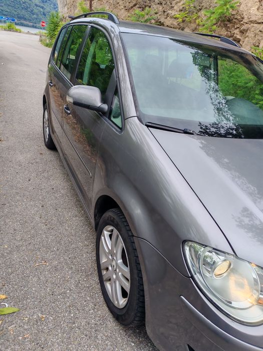 VOLKSWAGEN Touran 2007 — imagine 3