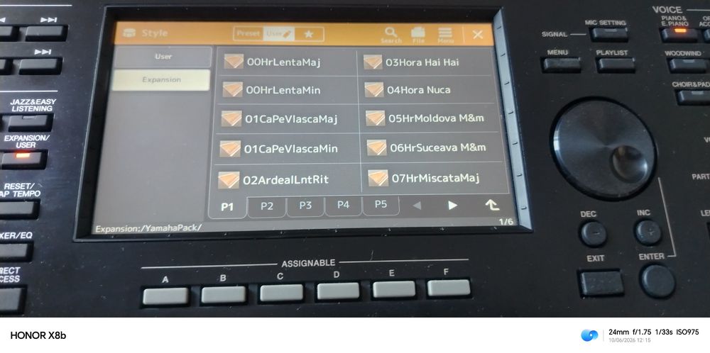 Yamaha psr  SX720