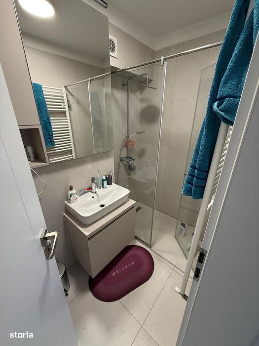 Apartament bloc NOU,4 camere,3 bai,2 terase,parcare privată