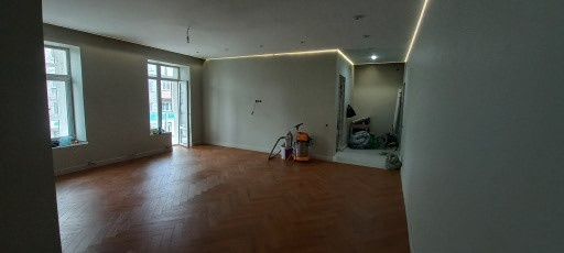 Выравнивание стен и полов.