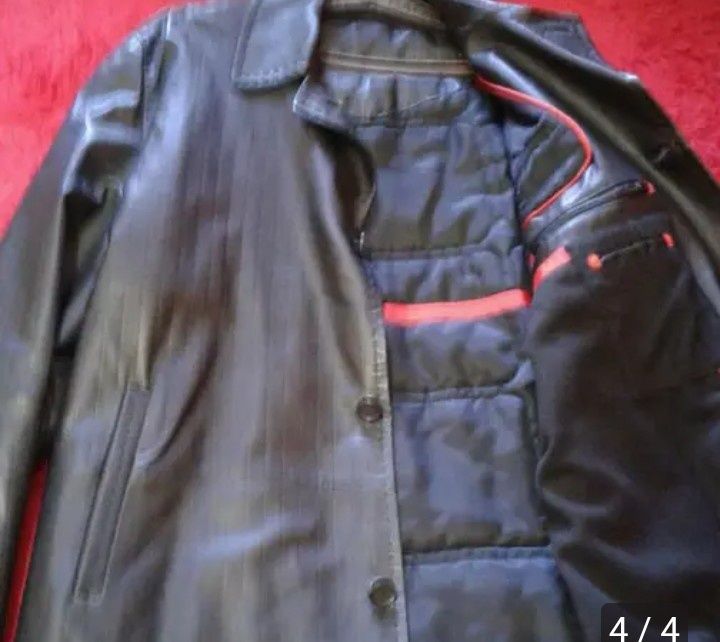 Муж кожан куртка новая