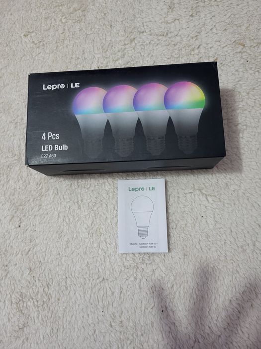 Becuri inteligente RGB