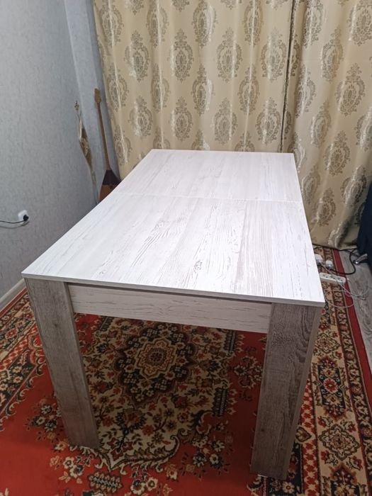 Продам стол новый