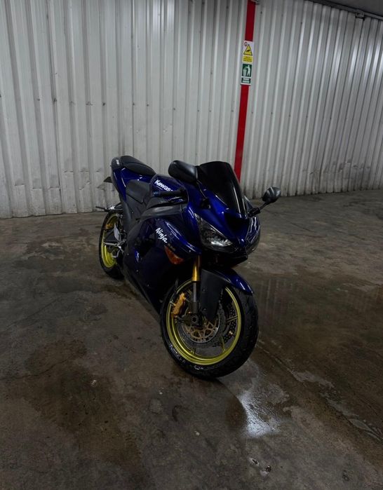 Kawasaki zx6r 636c LIMITAT A2(nu honda cbr 600,yamaha r6,suzuki gsxr 600)