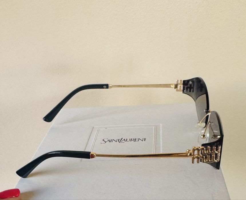 Слънчеви Очила Miu Miu, продават се на Топ Цена от 69€, Нови