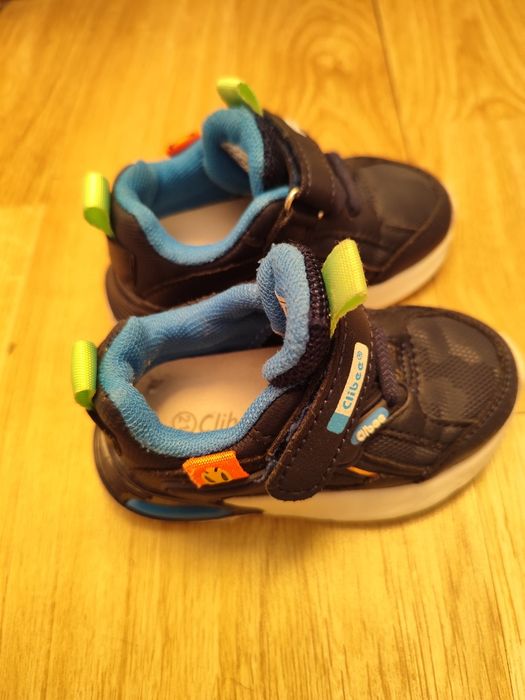 Маратонките Clibee