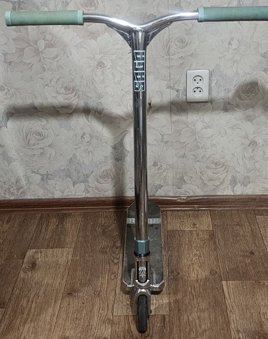Трюковой самокате Vokul Saga в отличном состоянии