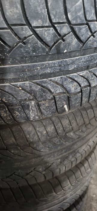 Продам шины 4 комплект б/у