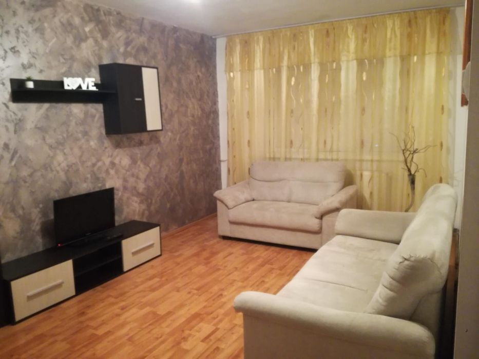 Apartament 3 camere de inchiriat