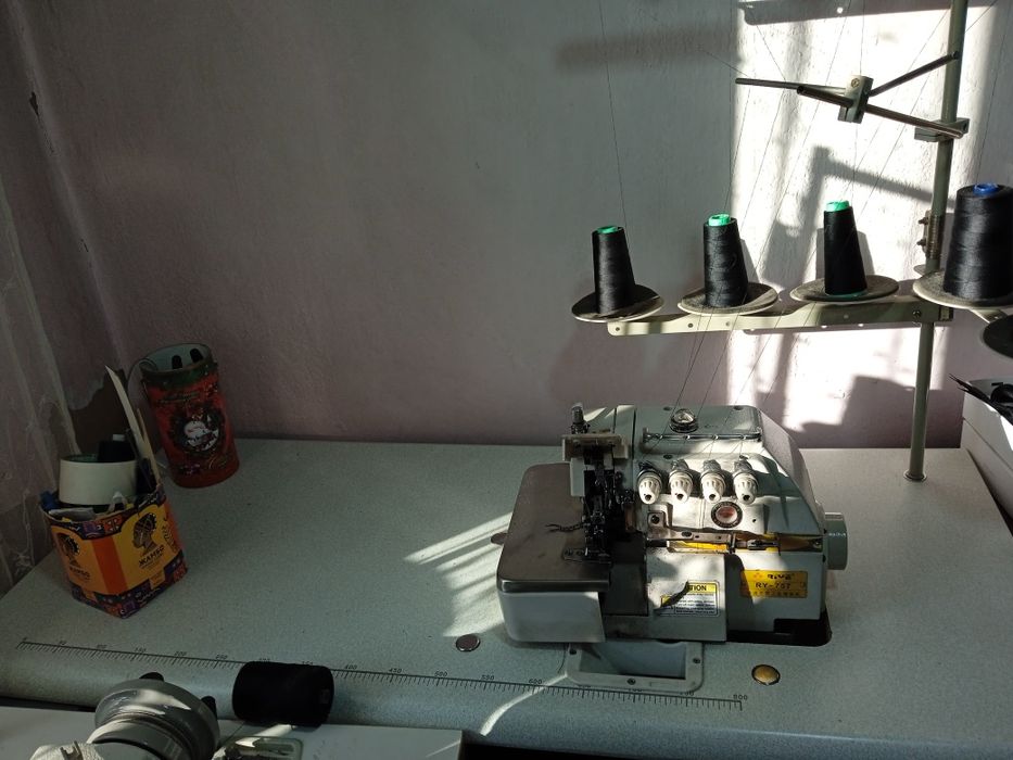 Оверлок пятиниточный