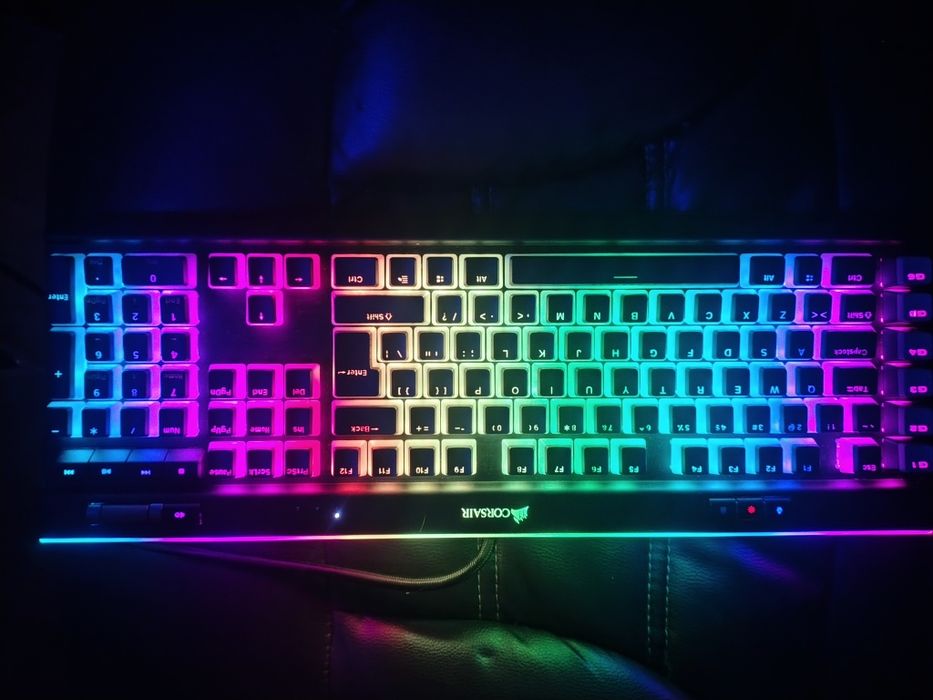 Corsair K95 Platinum
