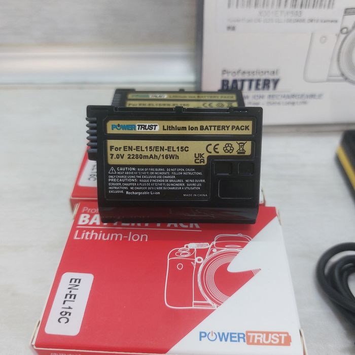ПЪЛЕН КОМПЛЕКТ: 2 бр. Батерии PowerTrust EN-EL15C (2280mAh) + Двойно Смарт LED Зарядно за Nikon НОВ