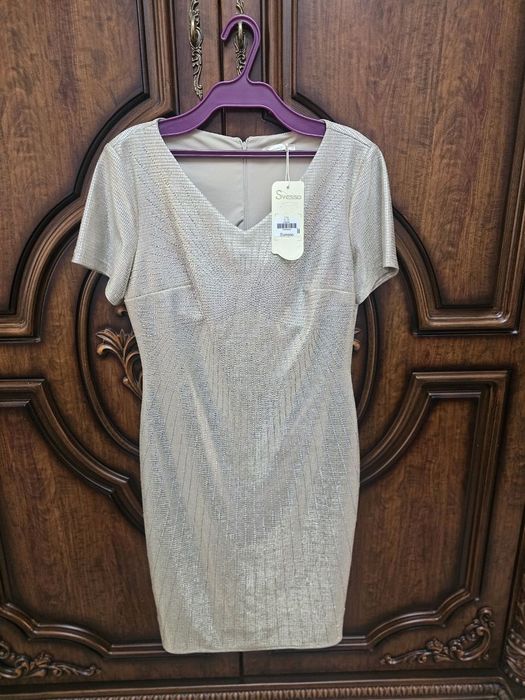 Продаётся платье