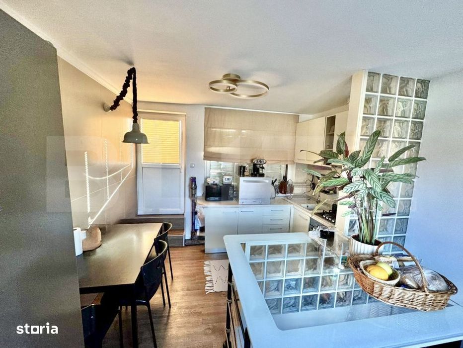 Penthouse cu scara interioara, 85 mp utili, 3 camere, 2 Terase, zona C