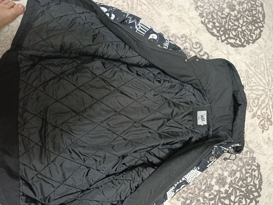 Продам куртку на мальчика