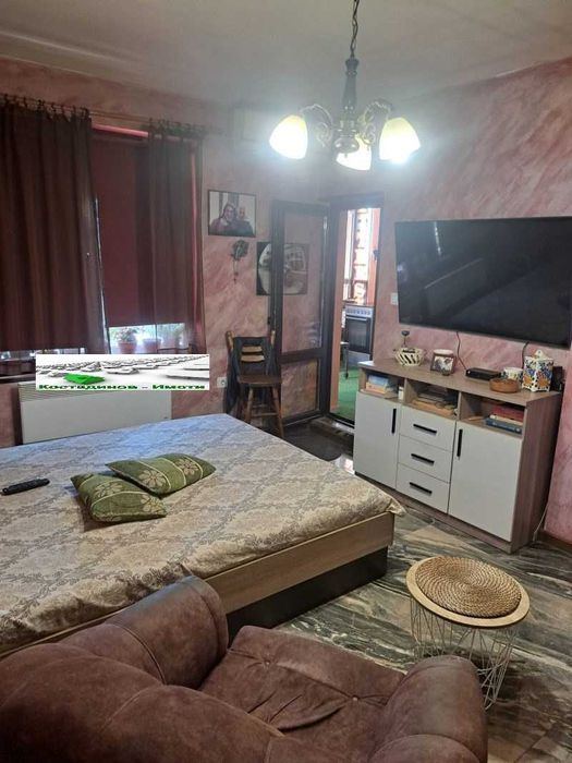 Продава се Многостаен апартамент в Пловдив, Остромила - 167 кв.м за 1653 €/кв.м - Снимка #8