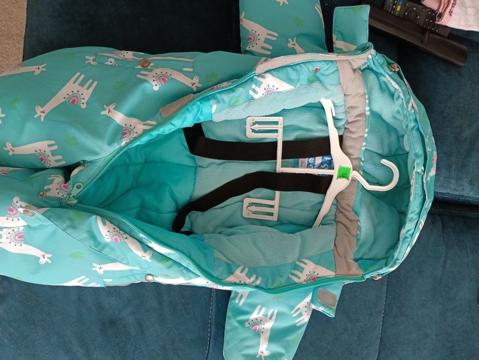 Продаю зимний комбинезон детский