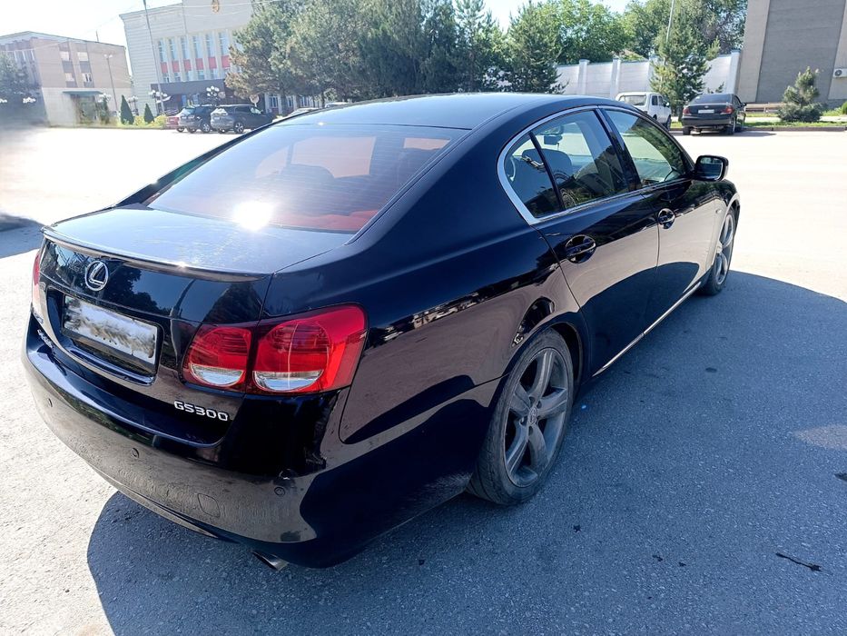 В продаже Lexus Gs 300
