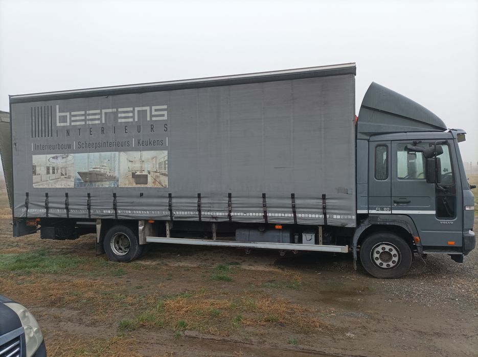Volvo Fl10.180 , Italia ,450000 km ,fara rugina
