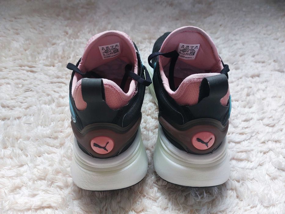 Дамски маратонки PUMA номер 42.5