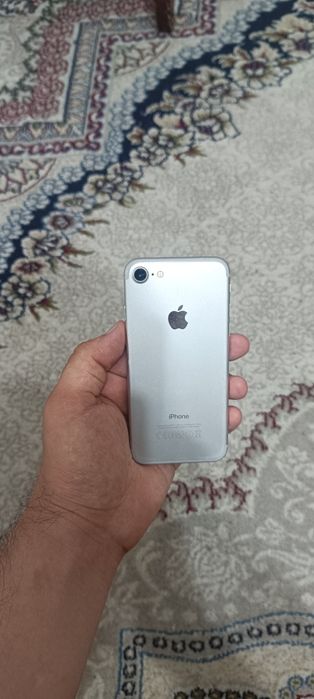 Apple Iphone 7 256GB Silver Oq Original Holati Yaxshi 256GB Flagman