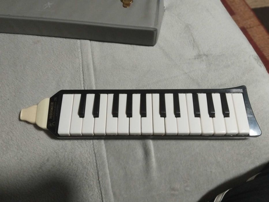 Hohner melodica piano 26