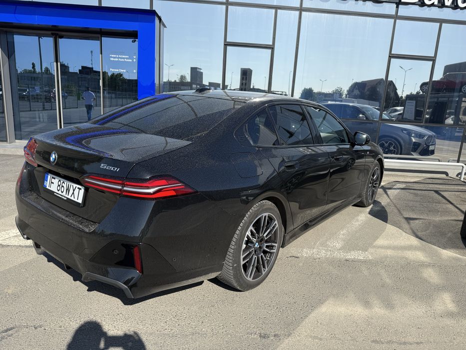 BMW 5 Series 2025 — imagine 2